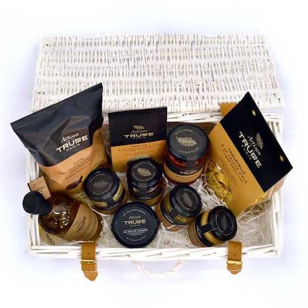 Panier-cadeau de fromage de luxe - ACHETEZ en ligne - Livrez à Dubaï - The  Perfect Gift® Dubai